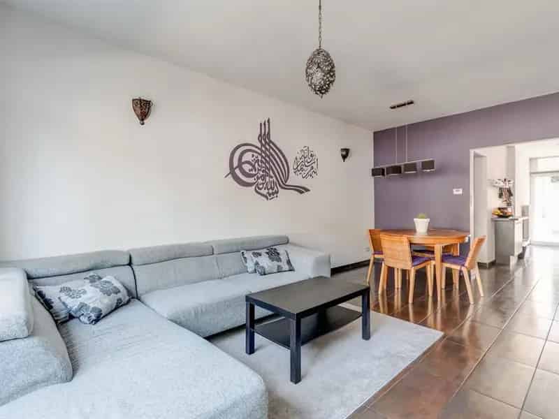 Appartement te huur: 2 slaapkamers, tuin, nabij parken