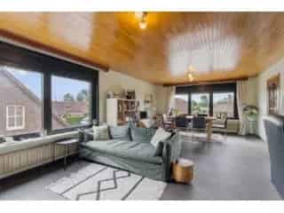 Handelspand met Appartement te Lommel