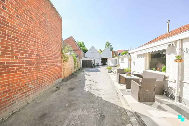 Huis te huur Izegem: 3 slaapkamers, opslagruimte 60m²