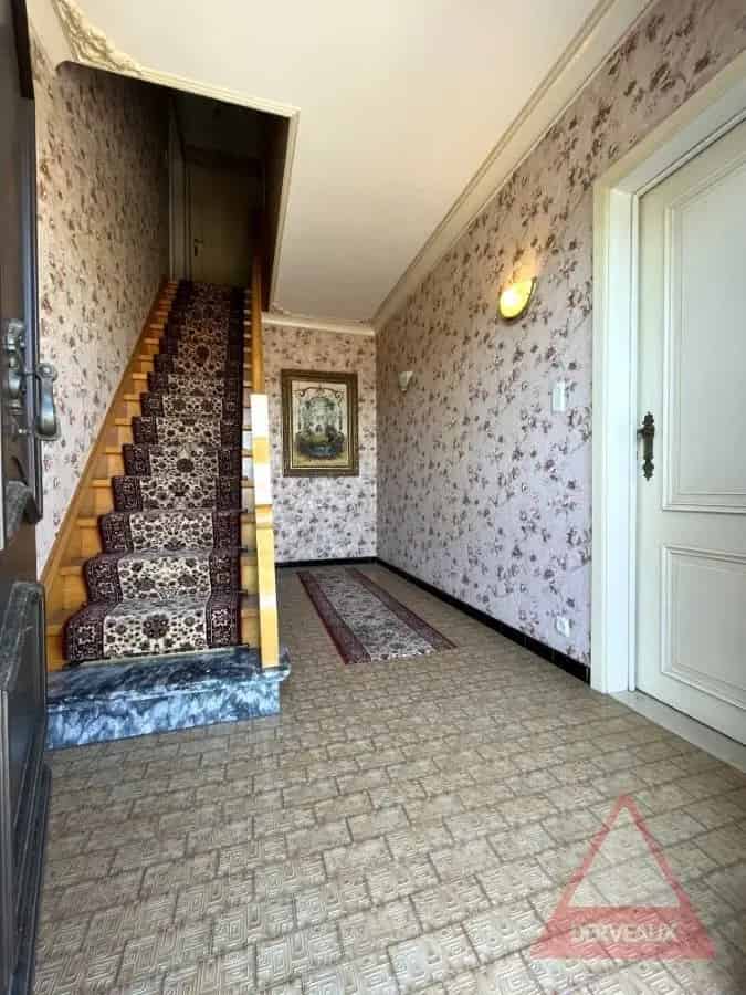 Halfopen woning Ledegem ruime tuin volledig onderkelderd