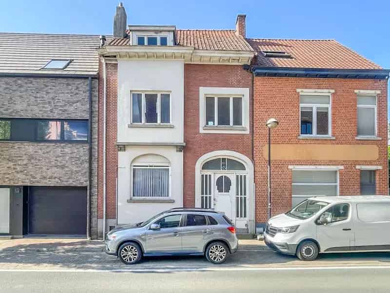 Volledig Te Renoveren Karakterwoning