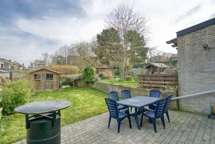 Huis te Koop Seraing - 3 Slaapkamers - Tuin