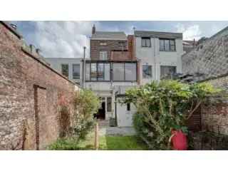 Herenhuis Mechelen - 270m² - Praktijkruimte - Renovatie