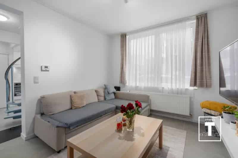 Huis te Koop Gentbrugge: Rijwoning Nabij Tram en Centrum