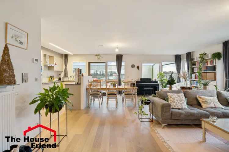 Penthouse te koop in Gent met groot terras en 3 slaapkamers