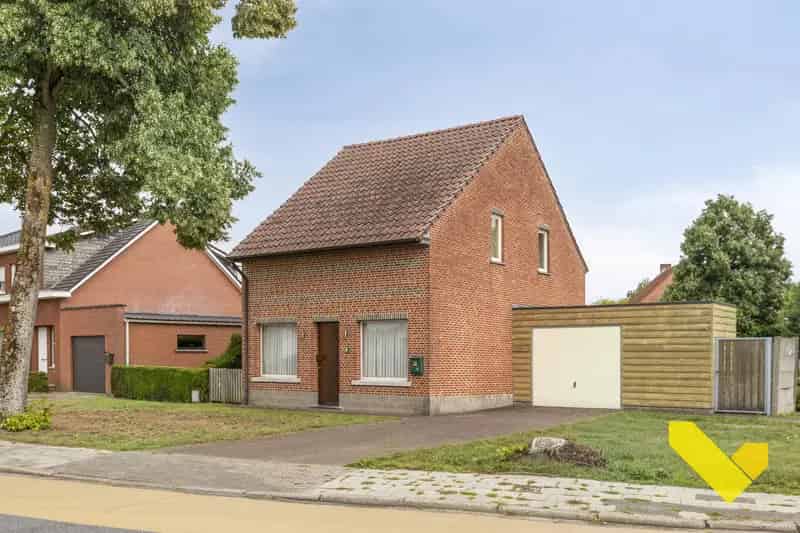 Huis te koop Dessel: Instapklare woning nabij centrum