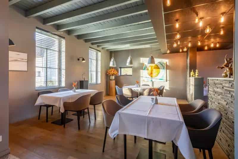 Handelspand te Huur Aalter: Restaurant met Professionele Keuken