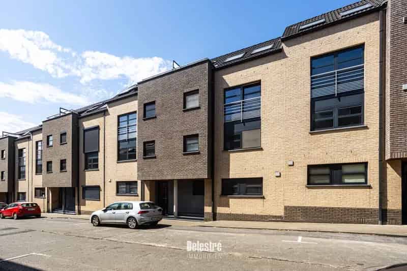 Appartement te koop: Modern 3 Slaapkamers, Terras en Tuin