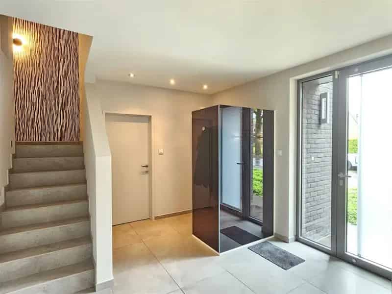 Moderne woning te huur 250m²