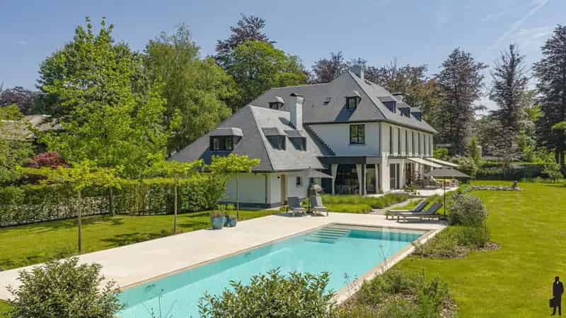 Huis te huur Exclusieve villa met zwembad 6 slaapkamers