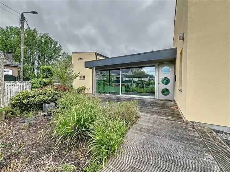 Huis Te Koop Sint-Amands: Instapklare Woning 2 Slaapkamers