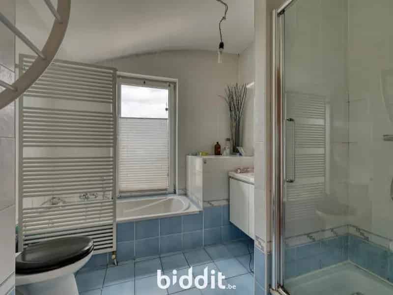 Appartement Ukkel Terras Parking Kelder 2 slaapkamers