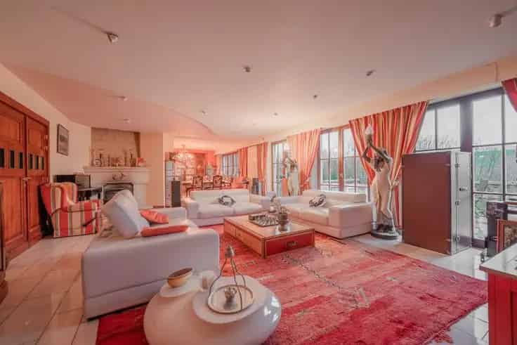 Luxe Villa 5 Slaapkamers Te Koop Ruime Tuin Zwembad