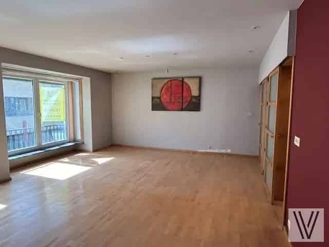 Handelspand te Koop Kuurne 3 Slaapkamers 275m²