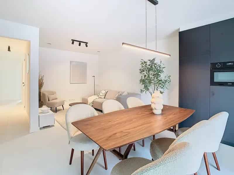 Nieuw Appartement 2 slaapkamers Terras Parking Berging