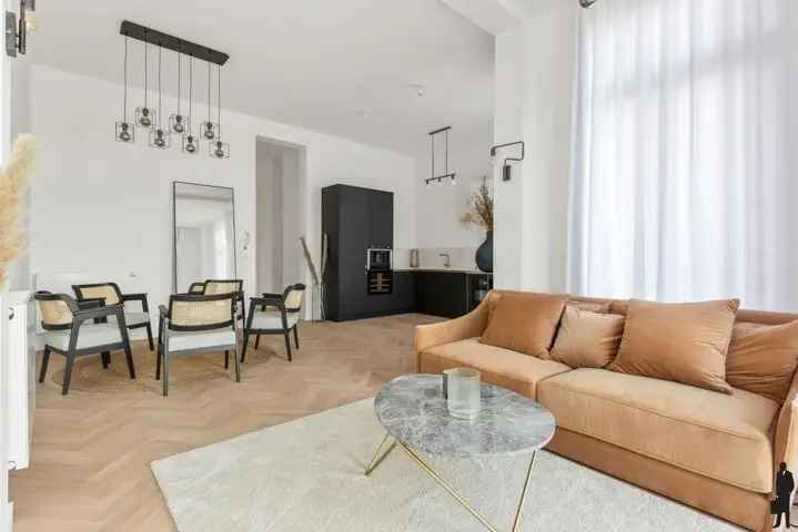 Te koop appartement Burcht met charme en historie