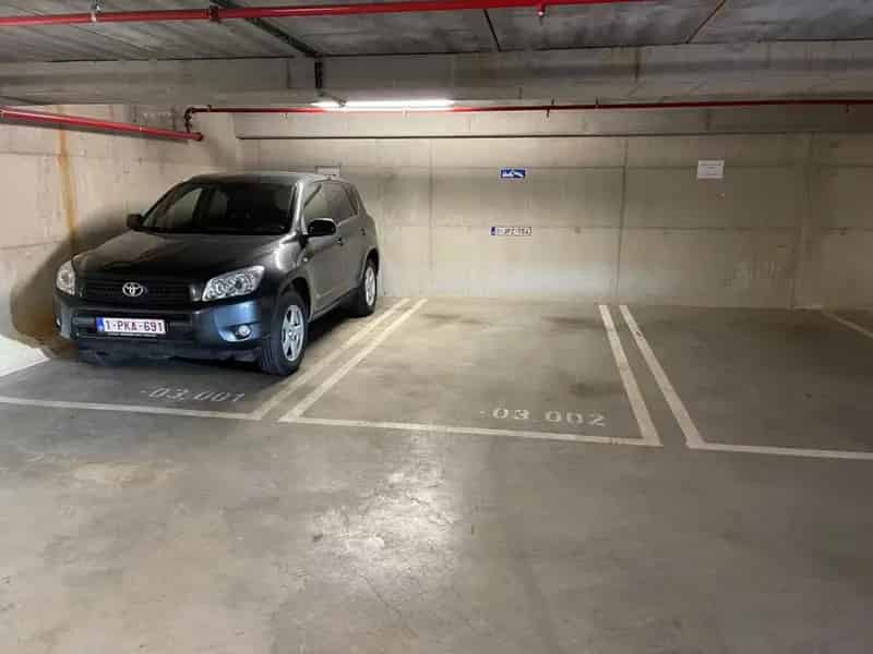 Garagebox te huur Cadiz gebouw