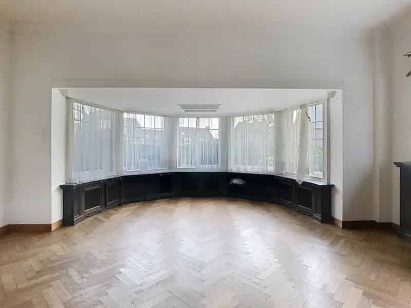 Huis te huur Pittem 6 slaapkamers tuin garage
