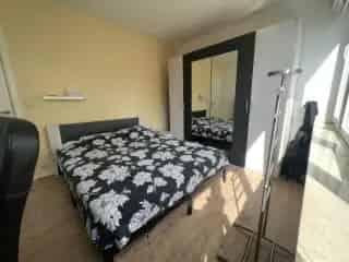 Appartement te delen Oudergem - Slaapkamer met badkamer