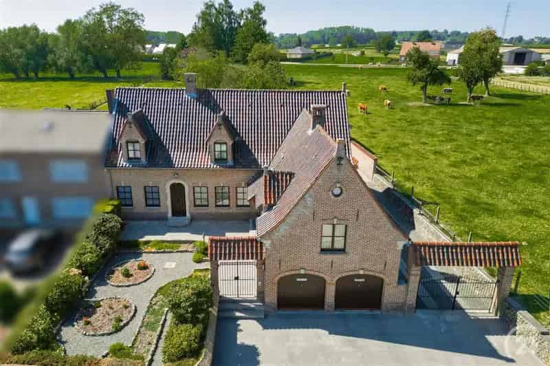 Huis te huur: Dubbele gezinswoning of woning met praktijkruimte