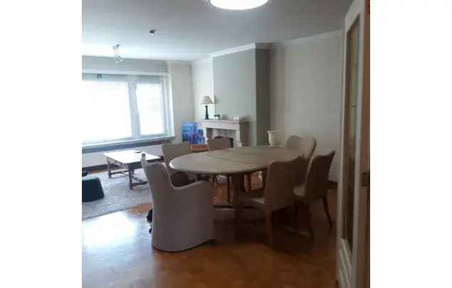 Huur 2 slaapkamer appartement van 75 m² in Ghent