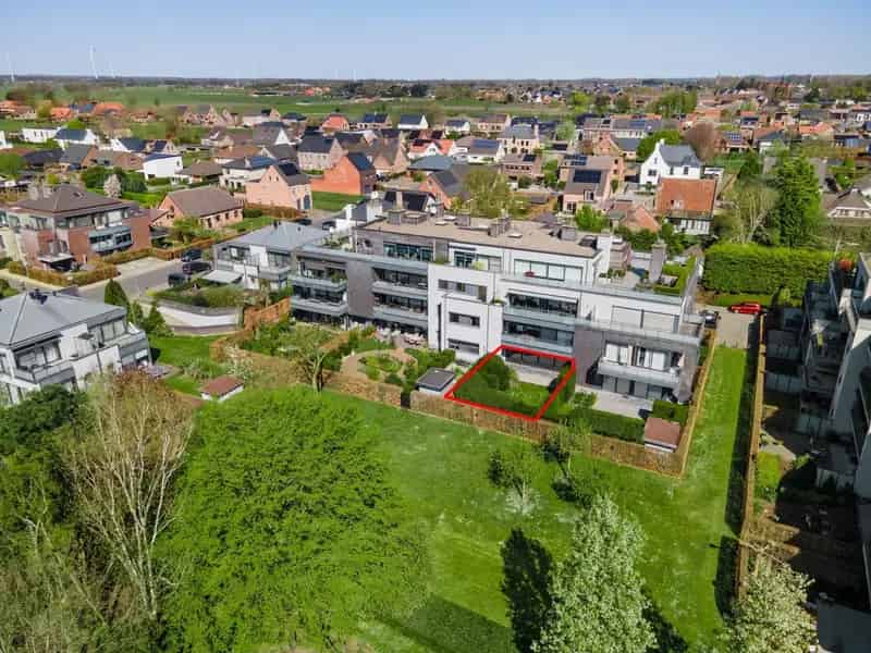 Zeer ruim gelijkvloers appartement 2 slaapkamers tuin garage Hoogstraten