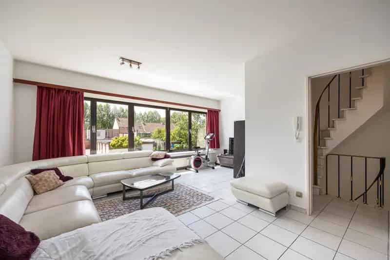 Huis te huur: Ruime gezinswoning met grote tuin