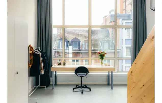 Ruime Studio met Prive Badkamer te huur in Luik