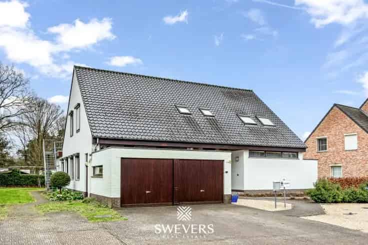 Huis Te Koop Diepenbeek 9 Slaapkamers Grote Tuin