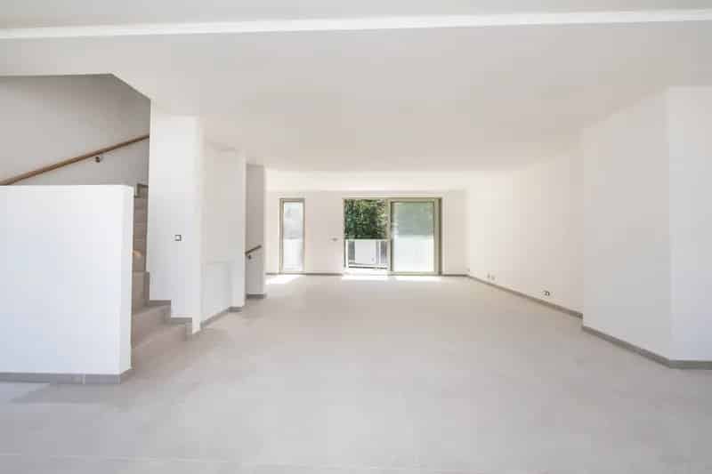 Nieuwe woning 4 slaapkamers ± 270m²