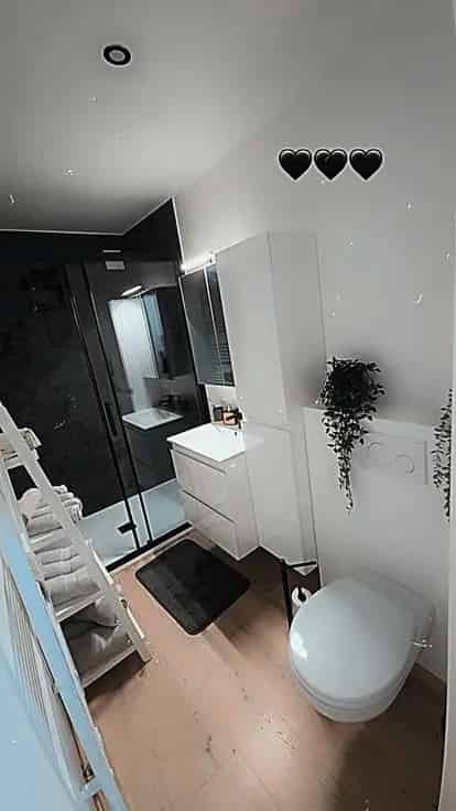 Appartement te koop: 2 slaapkamers, terras, recent gerenoveerd