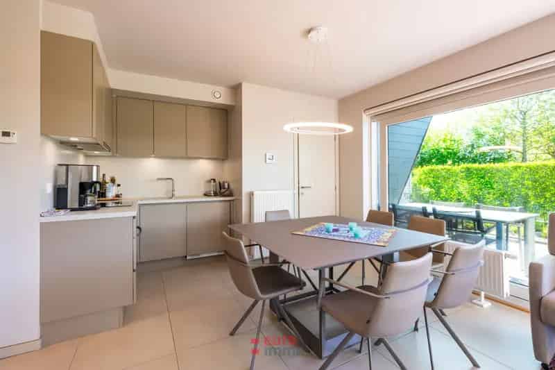 Appartement te huur Nieuwpoort: Rustig gelegen met groot terras
