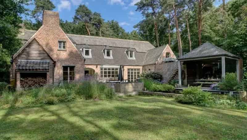 Exclusieve Stijlvolle Villa 480m² 41 Are