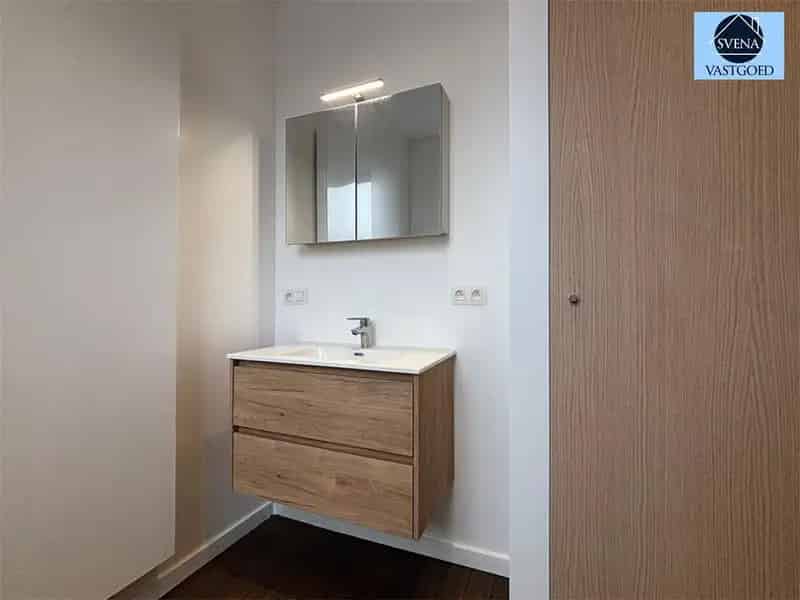 Volledig Gerenoveerde Woning Te Huur