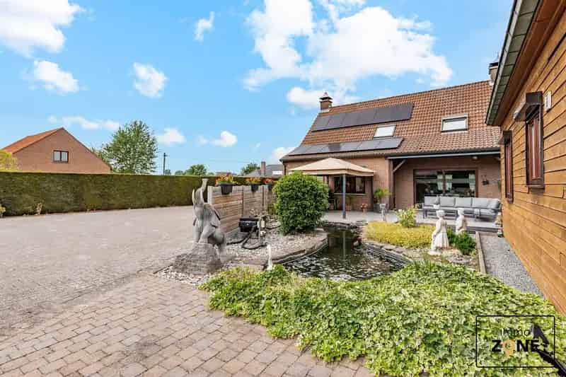 Huis chalet en ruim magazijn toplocatie