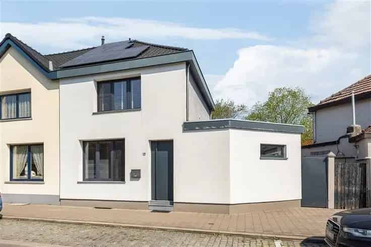 Huis Te Koop Antwerpen Luchtbal - 2 slaapkamers - gerenoveerd