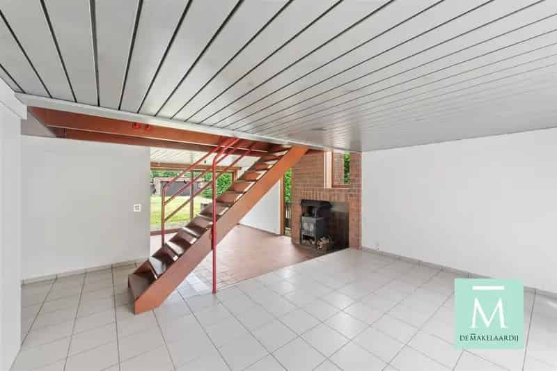 Huis te koop Sint-Katelijne-Waver: 4 slaapkamers, grote tuin, 2 garages
