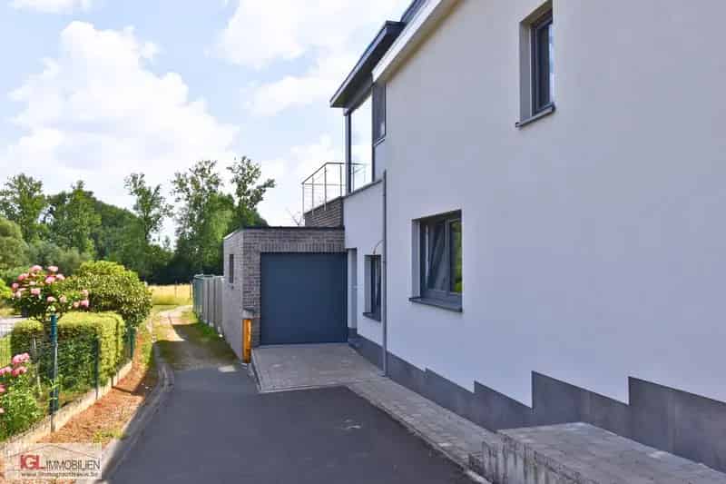 Gelijkvloersappartement te koop Sint-Pieters-Leeuw