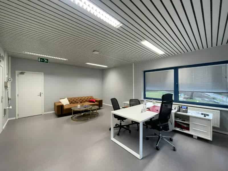 Kantoor te huur Sint-Denijs-Westrem 240m²