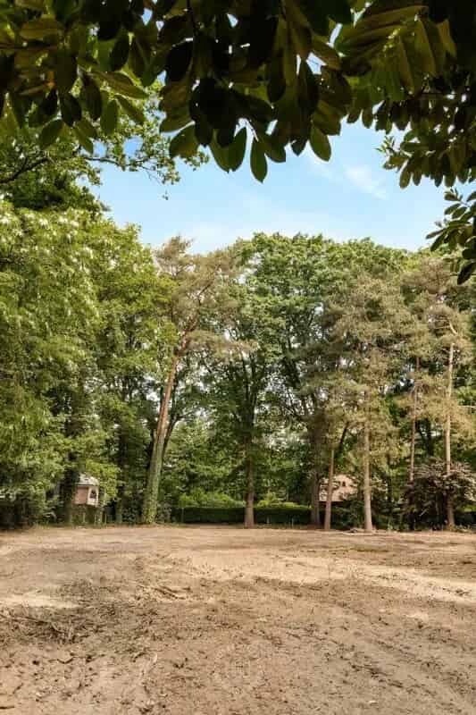 Zuidwest georiënteerde bouwperceel op "De Heide"