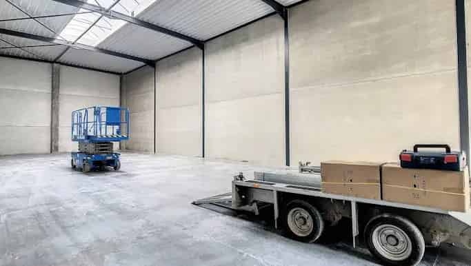 Magazijn te huur Kortrijk 269m² Nabij R8 Nieuwbouw