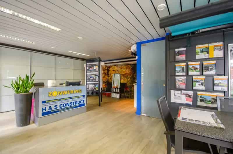 Handelspand met Woonst en Opslagruimte KMO Zone