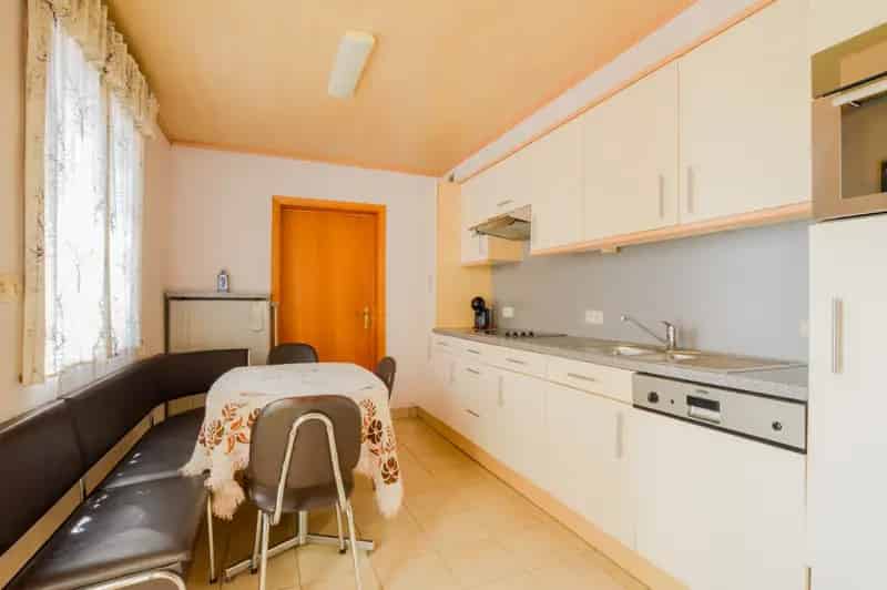 Huis te huur te renoveren 1082m²