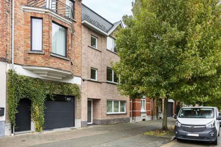 Instapklaar appartement met 2 slaapkamers en veranda