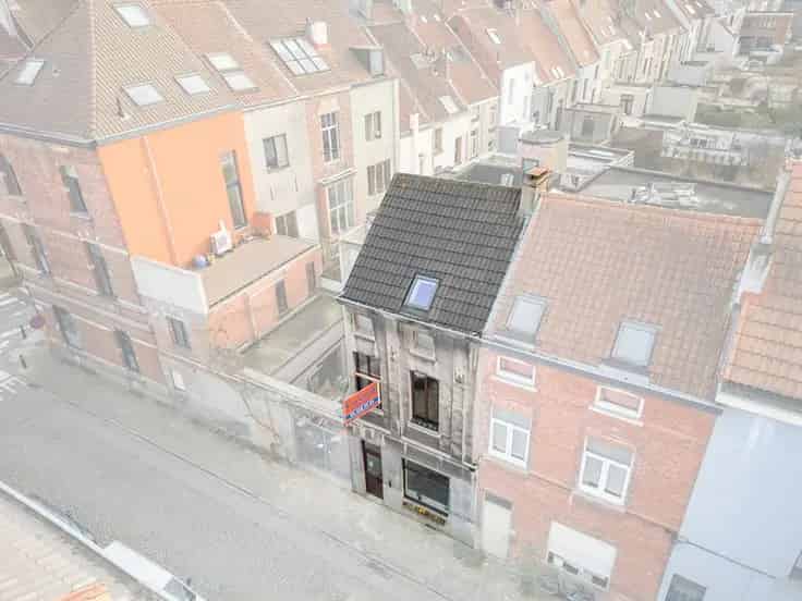 Huis Te Koop Gent: Kunstenaarswoning met Karakter en Sfeer