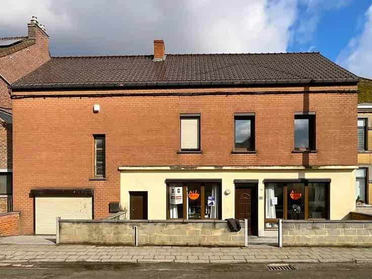 Ruime Familiewoning te Quévy