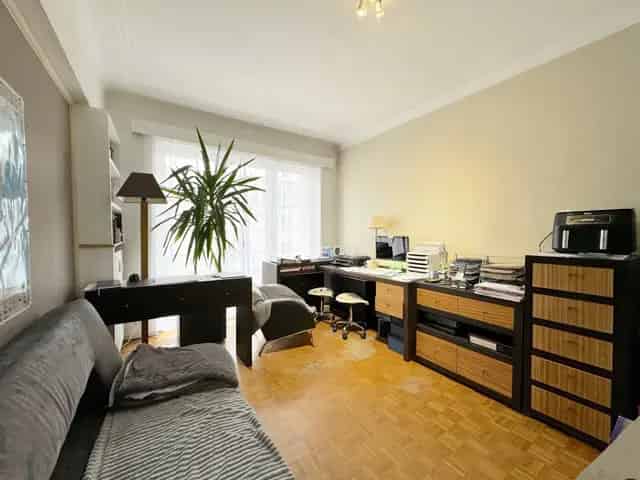 Appartement te Schaerbeek 3 slaapkamers 116m2