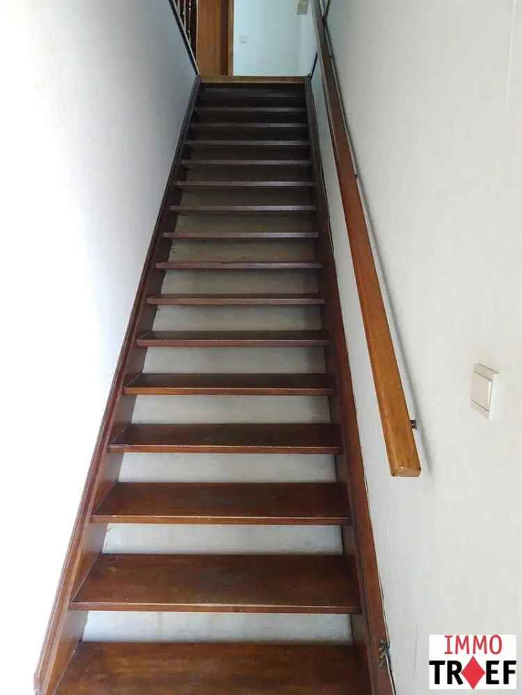 Appartement te koop: Rustig gelegen 2 slaapkamer appartement met garage