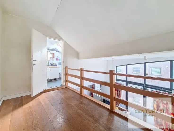 Duplex Appartement Te Koop 1 Slaapkamer Derde Verdieping