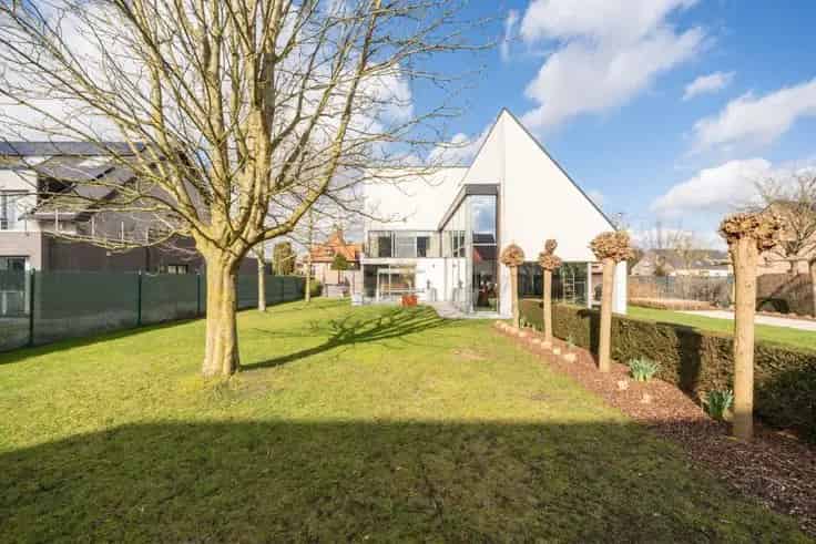 Villa te koop Gent: Moderne architectuur, zonnige tuin